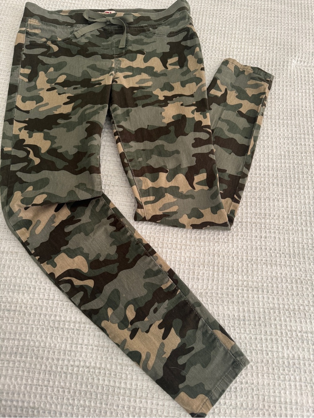 Lei Junior Low Rise Ashley Camo Leggings in Green, Tan, Black SZ M